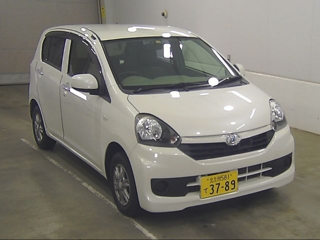 60129 Daihatsu Mira e s LA300S 2017 г. (Honda Kyushu)